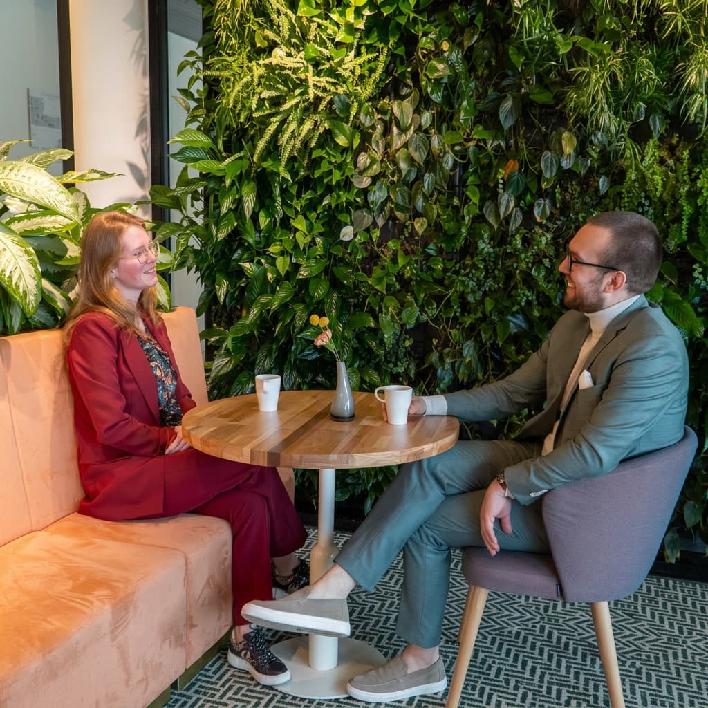 Covio in gesprek met klant over de aanpak